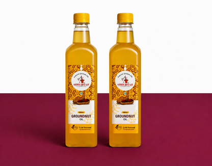 Wood pressed groundnut oil